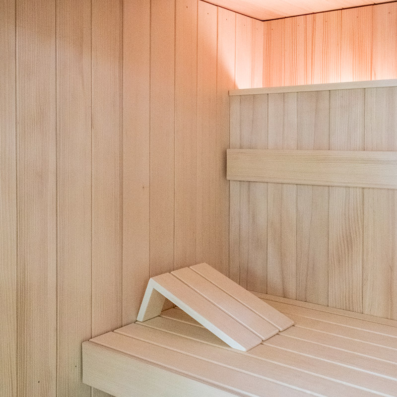 Innenansicht der Sauna aus Weißtanne